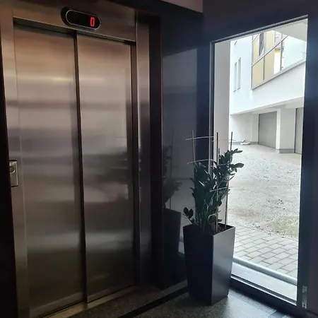 Warta Lux Apartment, Self Check-in 24h, Free Parking * Poznaň