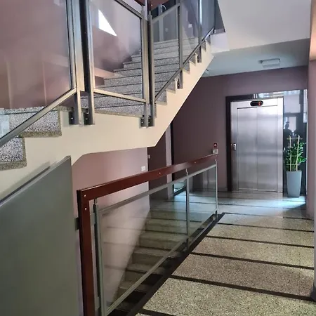 Warta Lux Apartment, Self Check-in 24h, Free Parking ポズナン