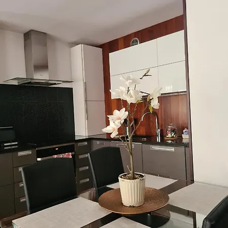 Warta Lux Apartment, Self Check-in 24h, Free Parking Apartmán Poznaň